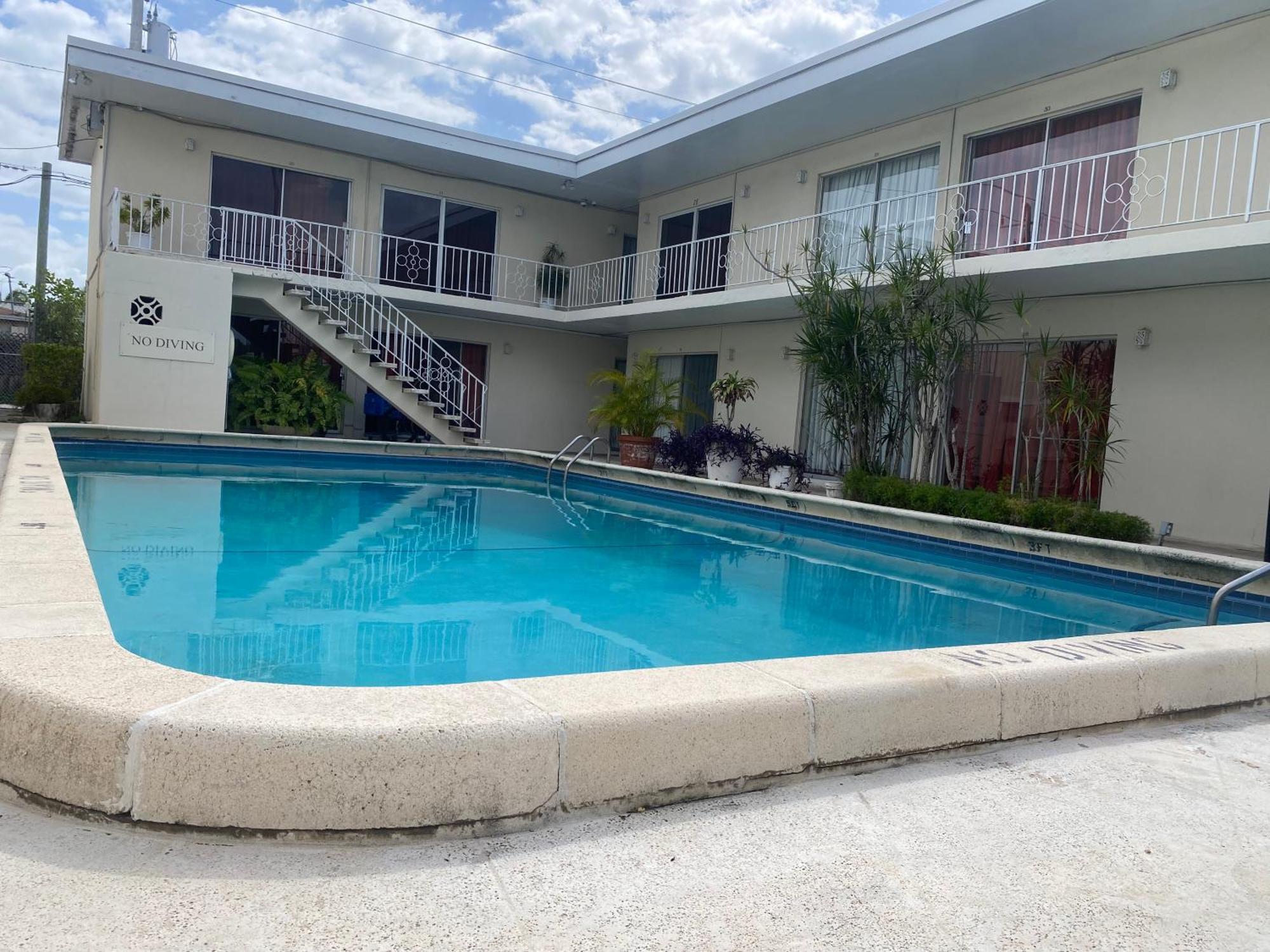 Queens Lodge Motel West Palm Beach Exterior foto